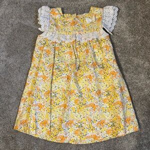 Girls Yellow Floral Lace Trim Dress size 4 NWOT